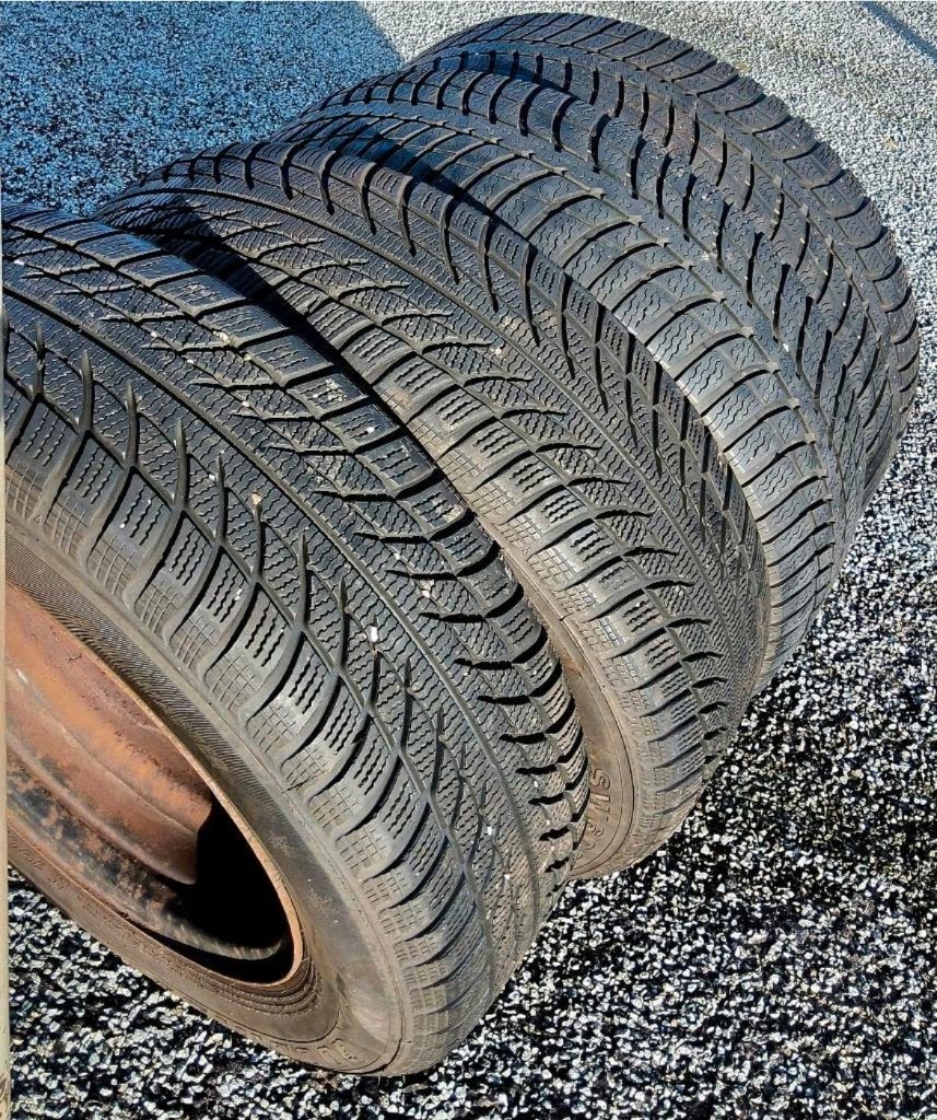 Bons pneus hiver 195/65-15 pour Kia Cee'd, 15 pouces, Pneus et Jantes, Pneus hiver, Enlèvement
