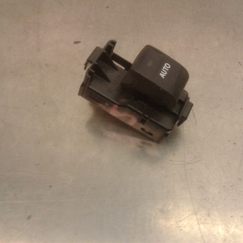 RAAMSCHAKELAAR Toyota Auris (E15) (01-2006/09-2012), Gebruikt, Toyota