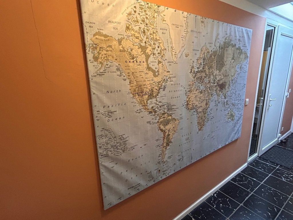 Ikea PREMIÄR canvas Wereldkaart 200x140 in kleur, Ophalen, Zo goed als nieuw