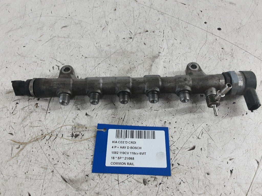 INJECTIEGALERIJ Kia Cee'd (JDB5) (0445214323), Info@kia.de, Theodor-Heuss-Allee 11
60486  Frankfurt am Main, DE, Kia Deutschland GmbH