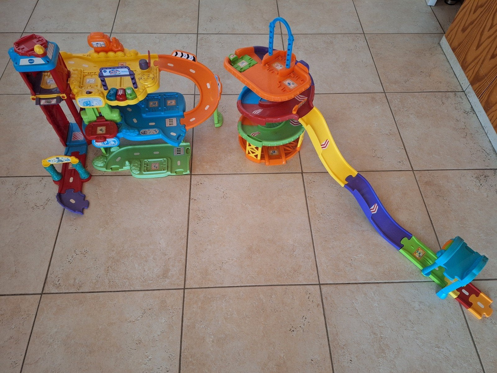 vtech parkeertoren en garage, Ophalen