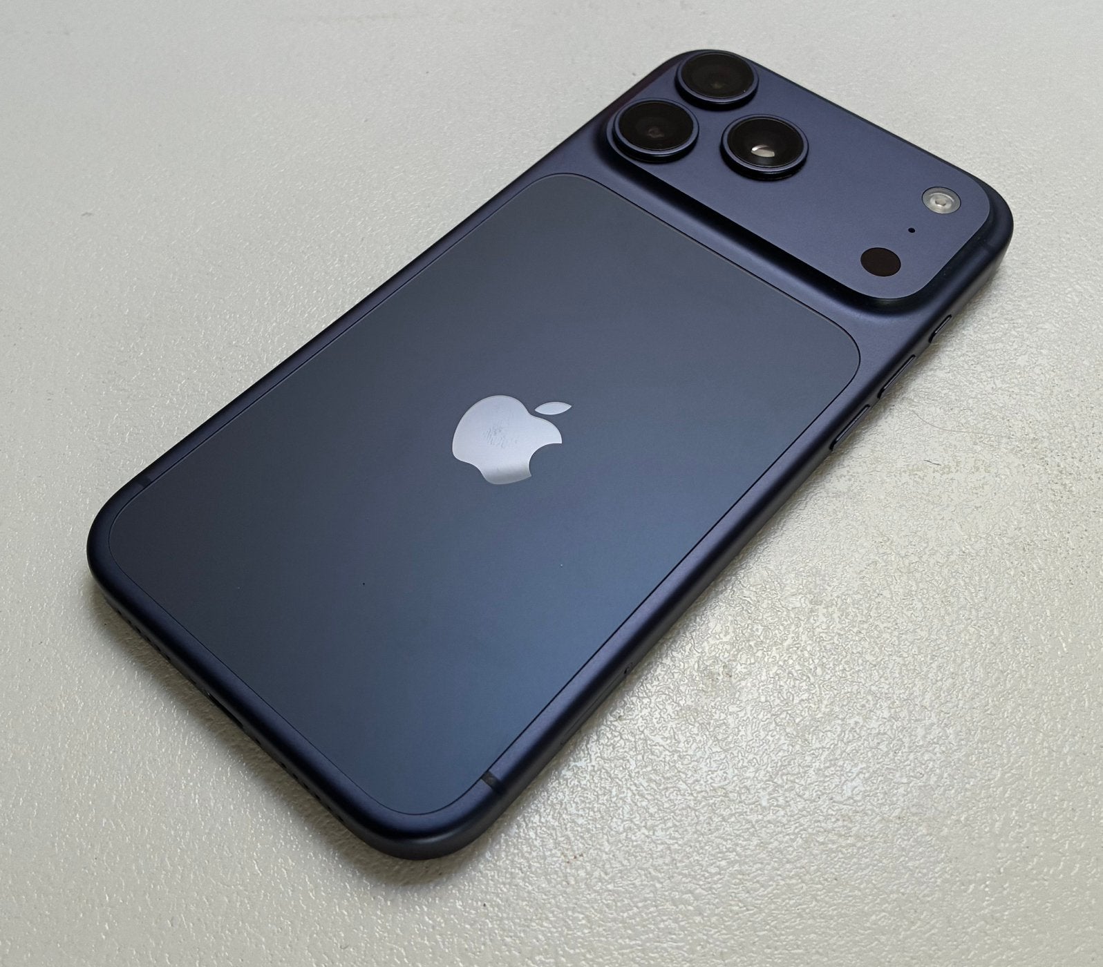 iPhone 17 Pro Max 256 Go, Télécoms, Enlèvement ou Envoi, Utilisé, Sans abonnement, Sans simlock