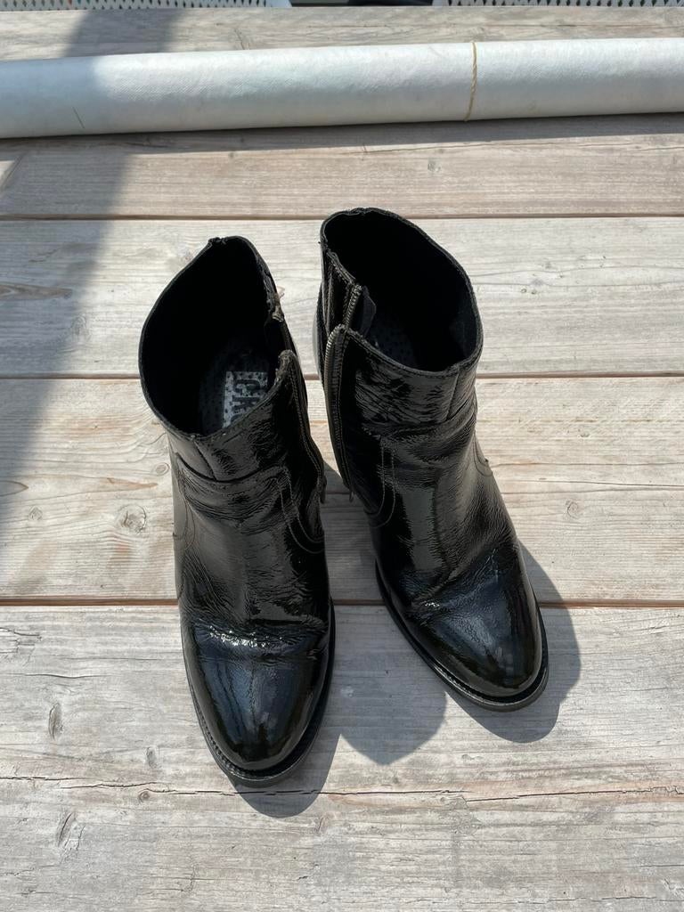 Cks hoge schoenen gelakt, Kleding | Dames, Ophalen of Verzenden, Zo goed als nieuw
