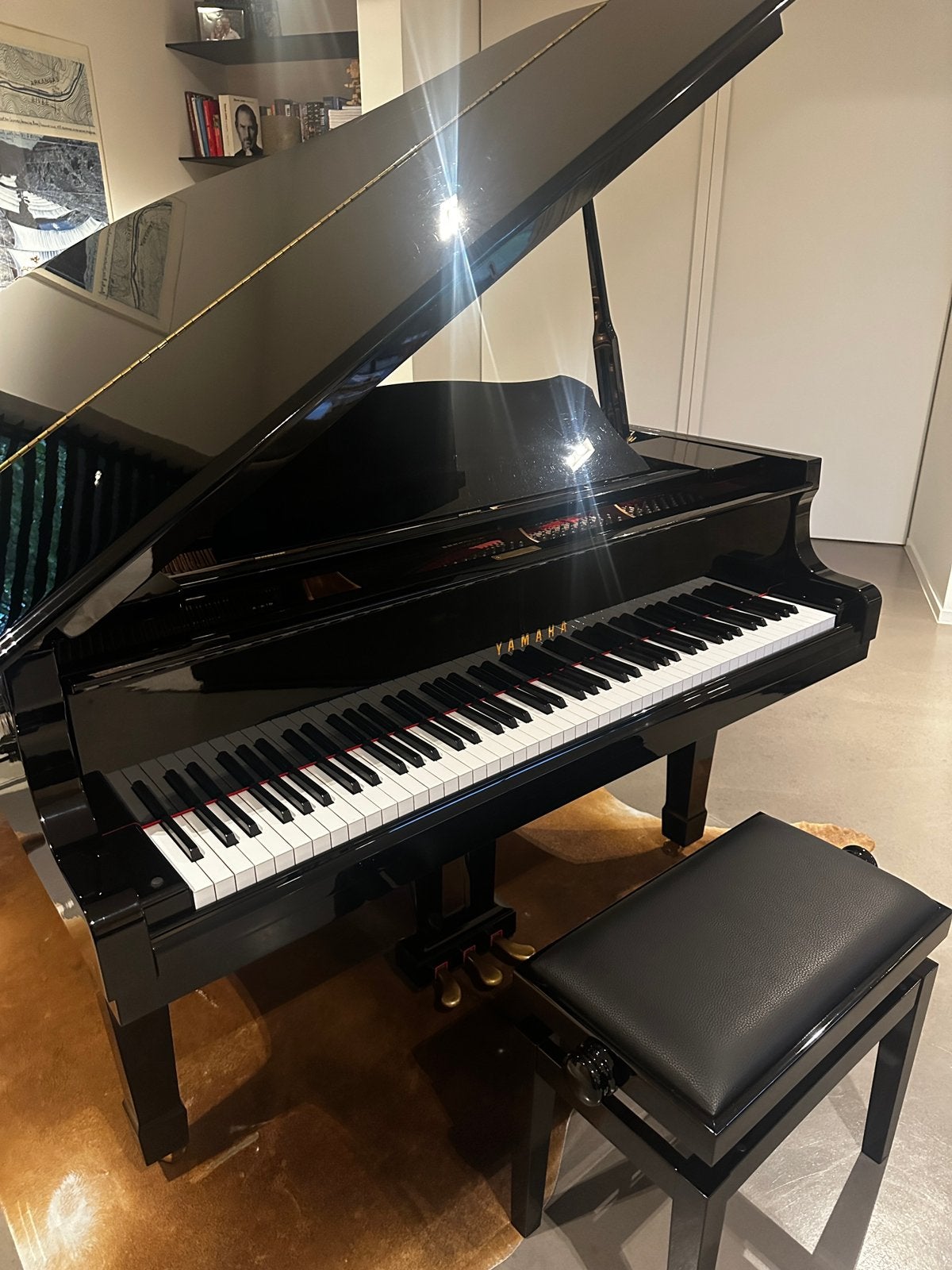 Vleugelpiano Yamaha C2, Musique & Instruments, Brillant, Comme neuf, Enlèvement, À queue