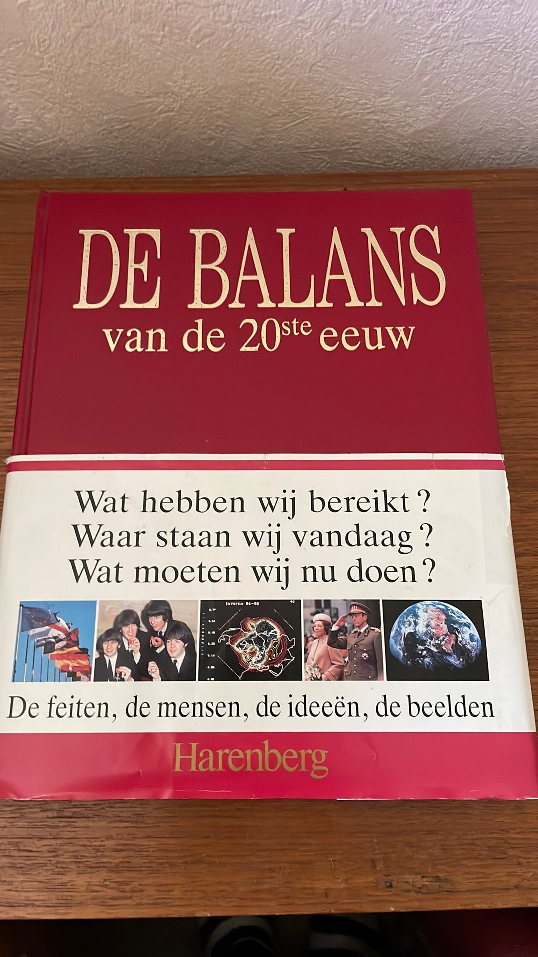 Boek: De Balans van de 20ste eeuw, Livres, Enlèvement, Comme neuf