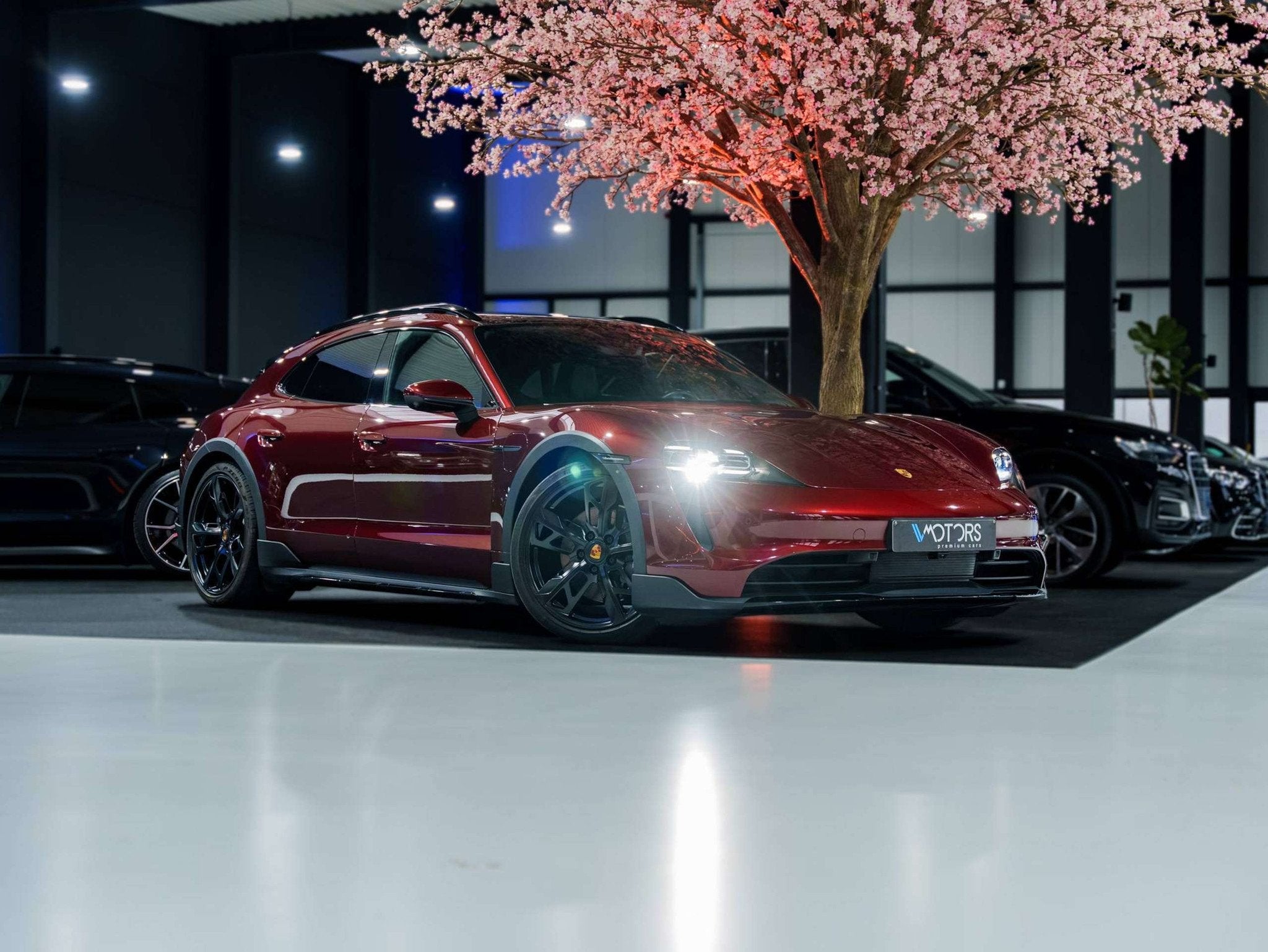Porsche Taycan Cross Turismo 4 93.4 kWh - Cherry Red - Sport, Achat, Entreprise, Noir, 5 portes