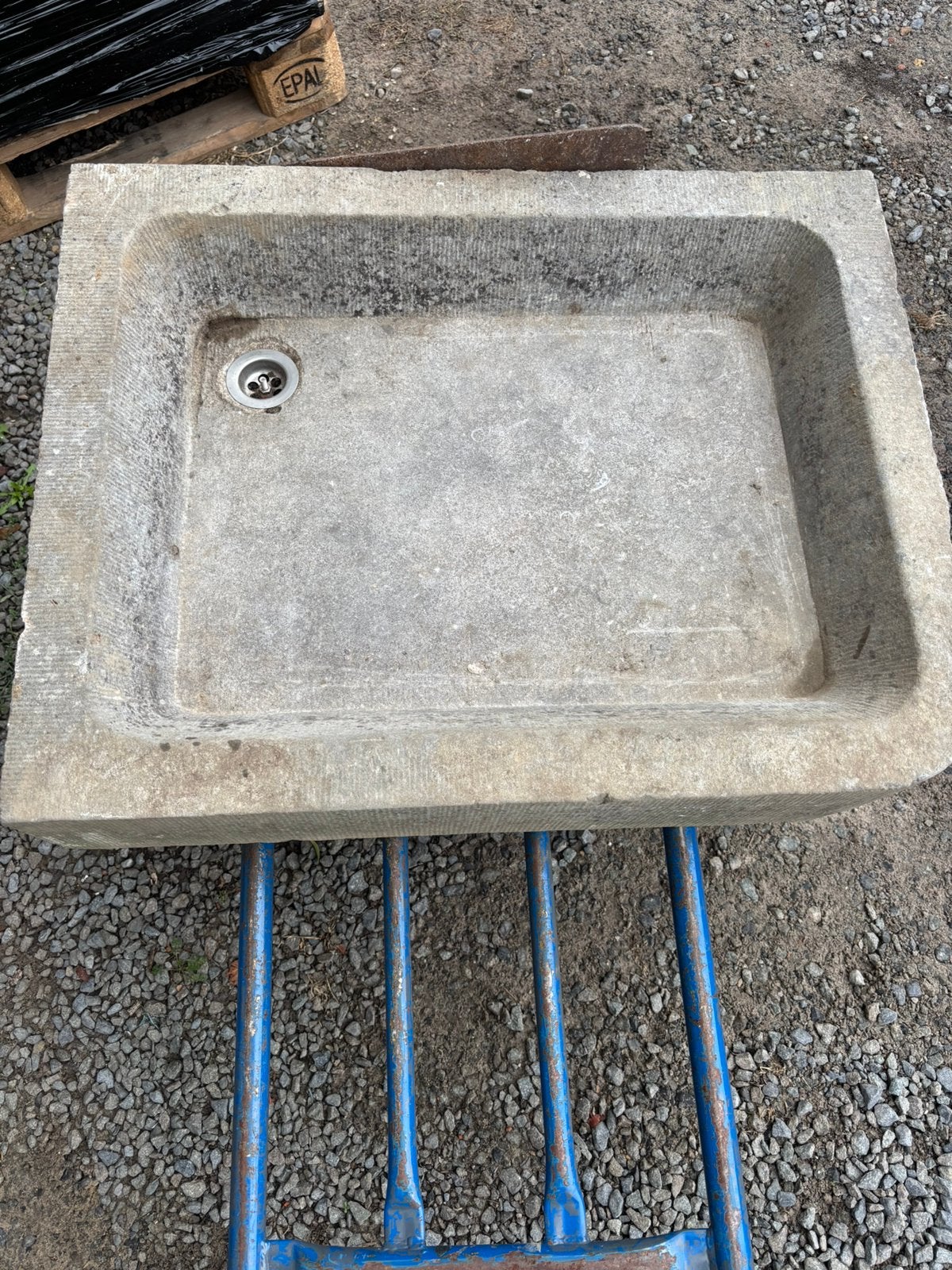Antieke arduinen pompbak , BELLEN 0474220705, Antiek en Kunst, Ophalen