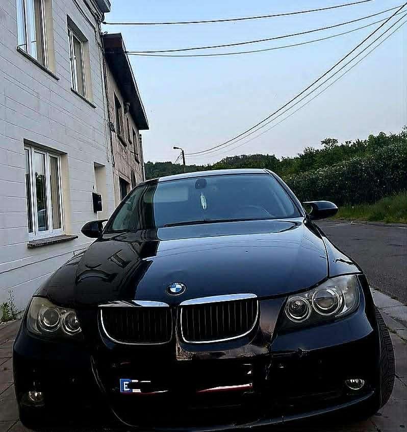 BMW serie 3 E90, Autos, Noir, 5 portes, Particulier, Euro 4