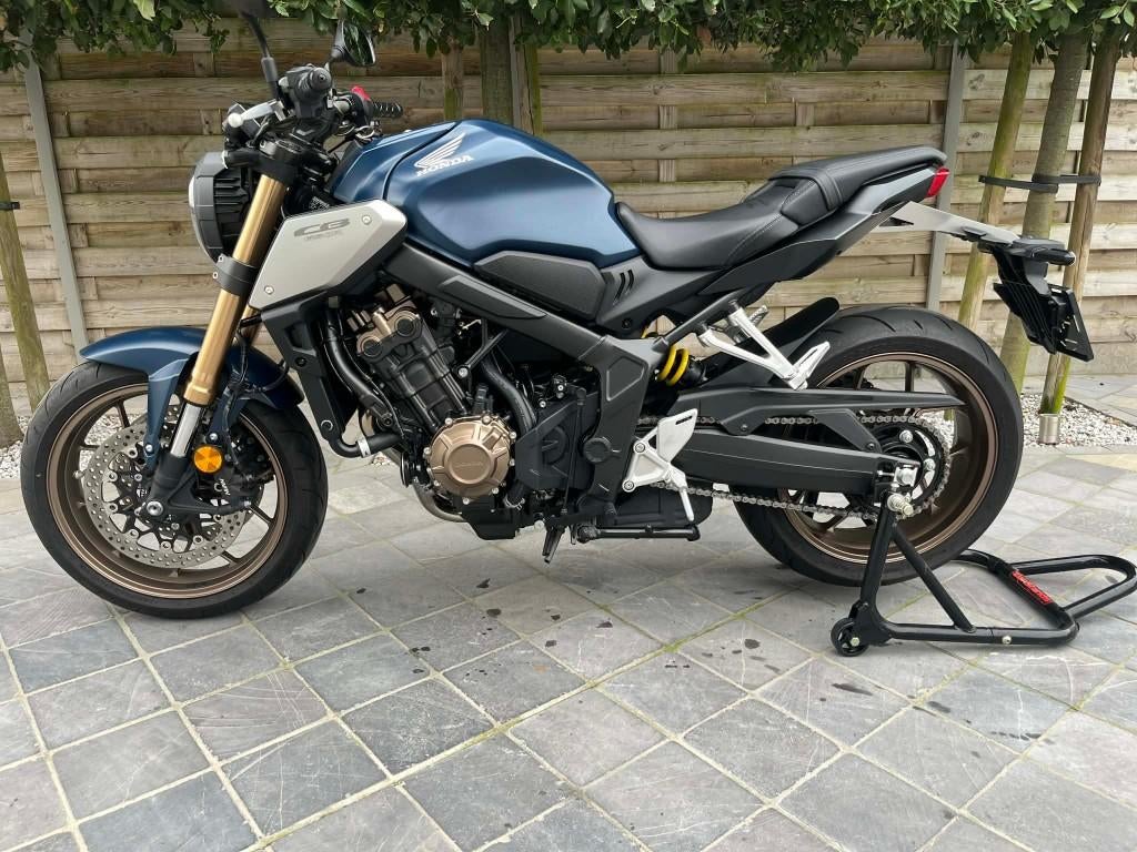 Honda cb 650 R **!! 1700KM !!**4/2021**mat jeans kleur***, Motoren, Bedrijf, Meer dan 35 kW, 4 cilinders, Nieuw