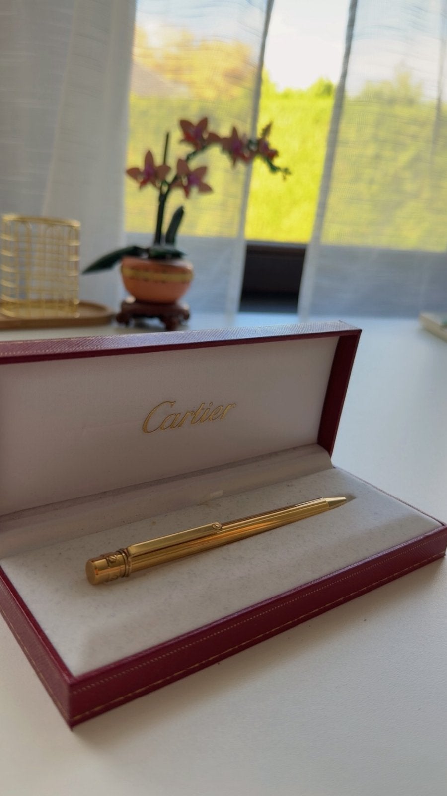 Cartier 18kt gouden plaat Trinity geribbelde balpen, Verzamelen, Overige merken, Met doosje, Zo goed als nieuw, Balpen