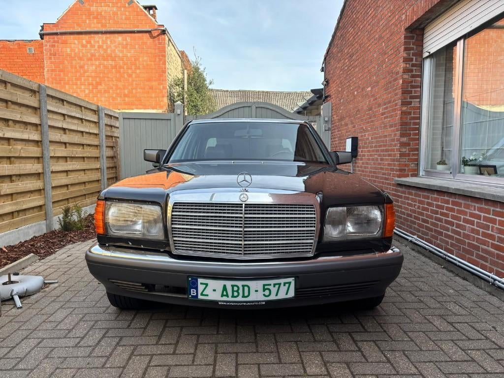 Mercedes 300 SE Oldtimer W126 - Bouwjaar 1990, Auto's, Mercedes-Benz, Automaat, Leder, Bedrijf, https://public.car-pass.be/vhr/0cf17bd5-73f7-4ee2-93d8-8653716960d4