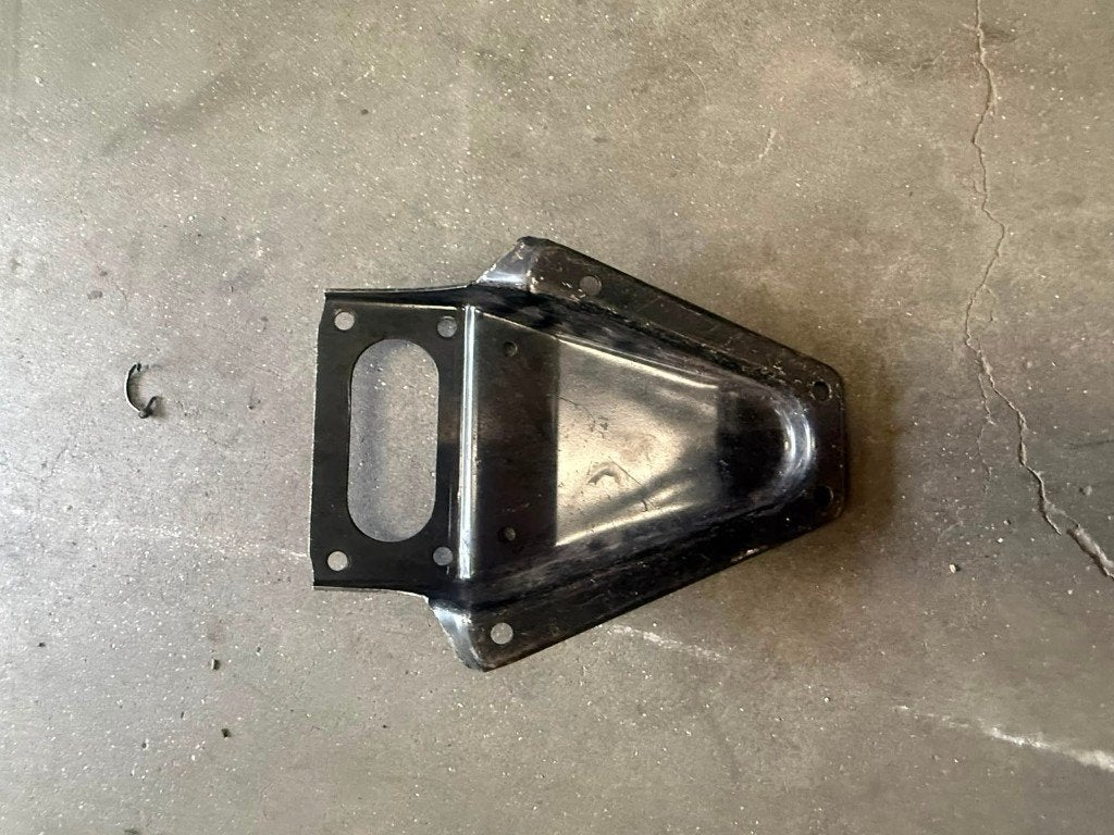 Porsche 911 2.0 65-67 OEM aluminium motorsteun, Auto-onderdelen, Ophalen, Gebruikt, Oldtimer onderdelen