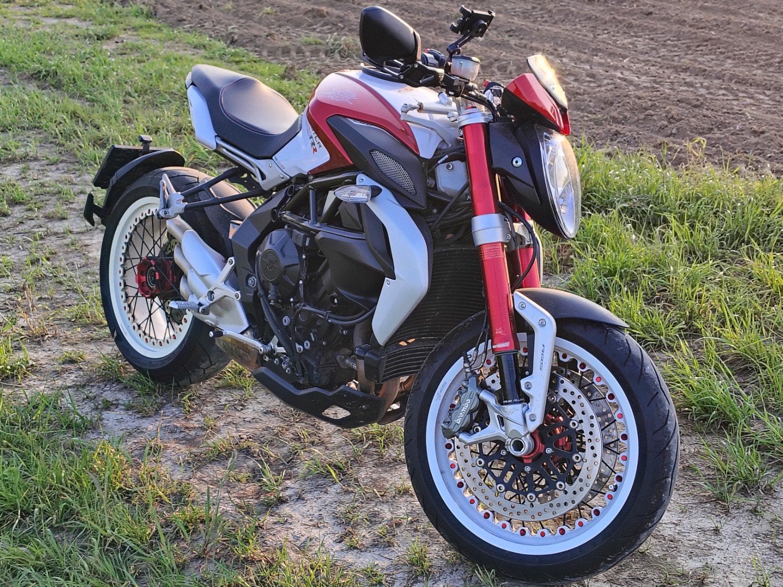 MV Agusta Dragster 800RR, Motoren, Motorrijbewijs A, Gebruikt, 3 cilinders, Particulier