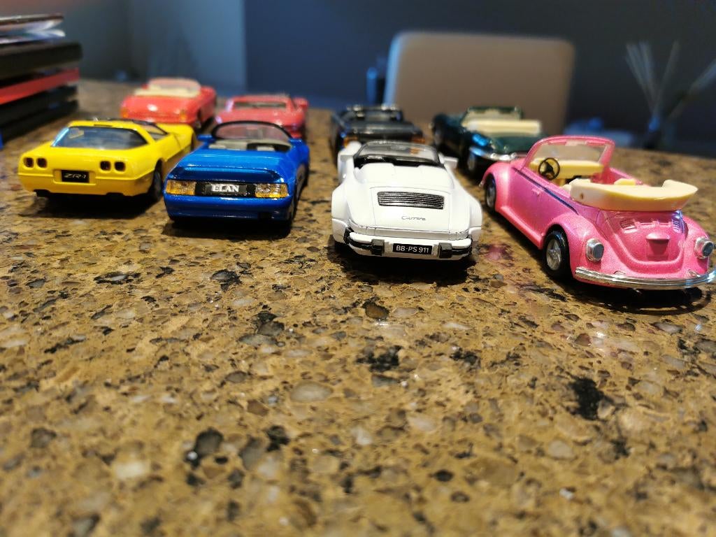 2x 8 voitures miniatures Ferrari & Cabrio (Shell), Hobby en Vrije tijd, Ophalen, Zo goed als nieuw