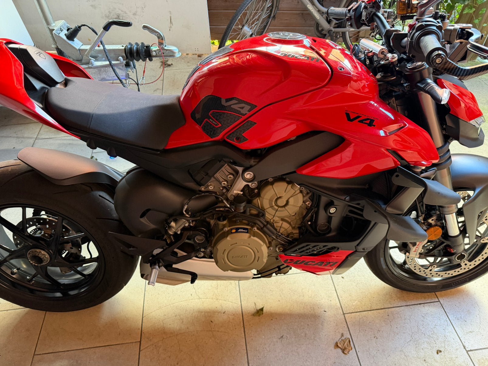 Ducati streetfighter V4, 4 cilinders, Motorrijbewijs A, Particulier, Meer dan 35 kW