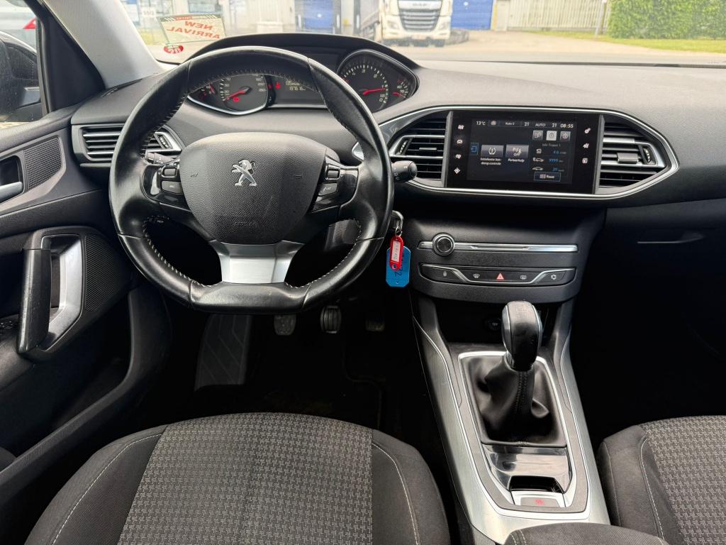 Peugeot 308 (Stock ID 26132) — 22