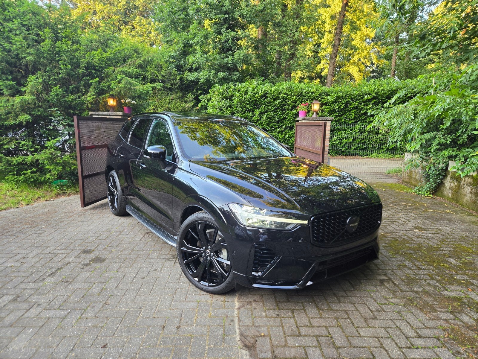 Conception du Volvo XC60 Plus Black Edition 2.0 T8 AWD PHEV, Autos, Volvo, Cuir, 335 kW, Achat, Phares entièrement LED