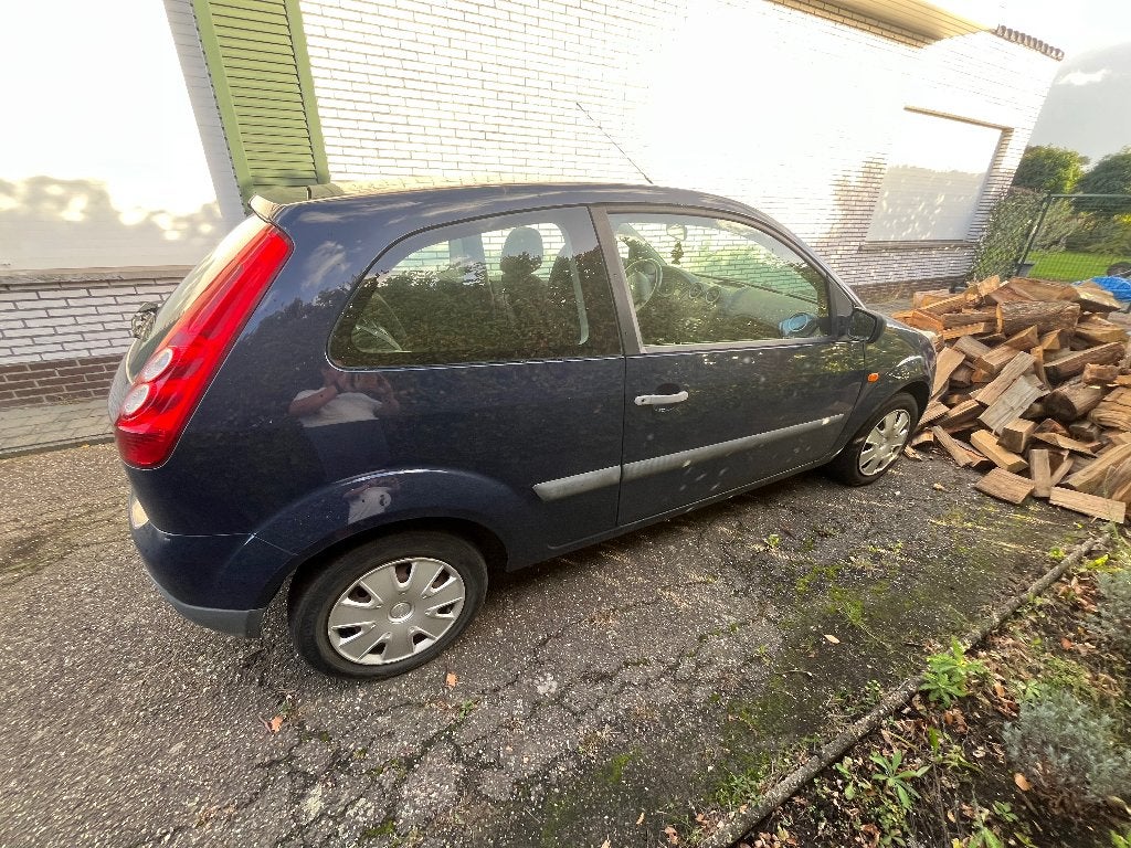 Ford Fiesta blauw, benzine, Auto's, Voorwielaandrijving, Stof, 4 cilinders, Blauw