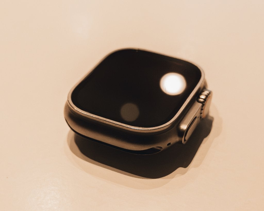 Apple Watch Ultra - Parfait état + bracelets supplémentaires, Bijoux, Sacs & Beauté, Étanche, IOS, Comme neuf, Enlèvement