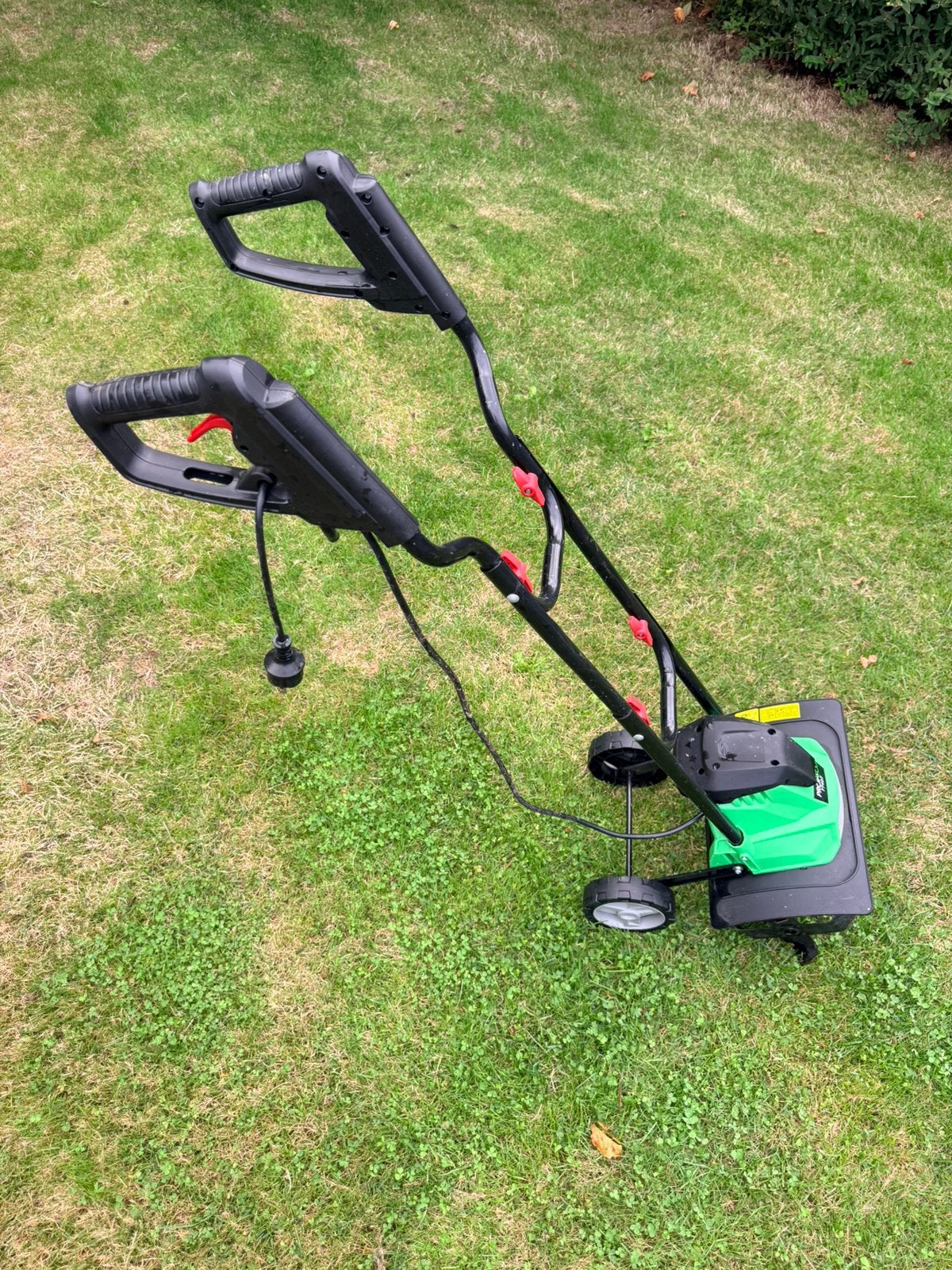 Profeco 77407 elektrische tuinfrees/grondfrees, Ophalen, Zo goed als nieuw, Benzine, Tuinfrees