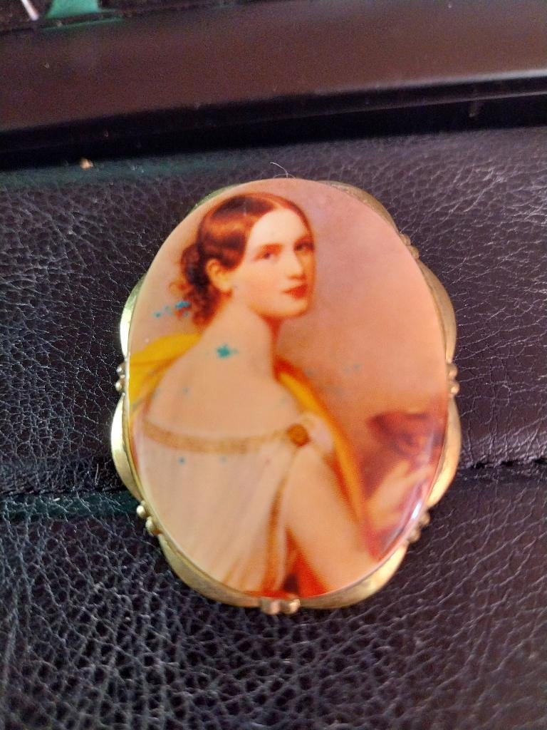VINTAGE 19E-EEUWSE SJAALCLIP VAN VERGULD METAAL., Overige materialen, 4 tot 7 cm, Overige kleuren, Ophalen of Verzenden