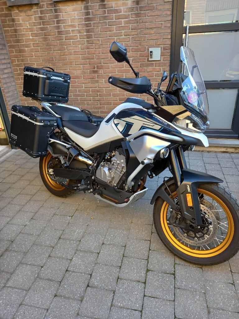 CF MOTO 800 MT EXPLORE GT, 2 cilinders, Occasion, Particulier, Meer dan 35 kW