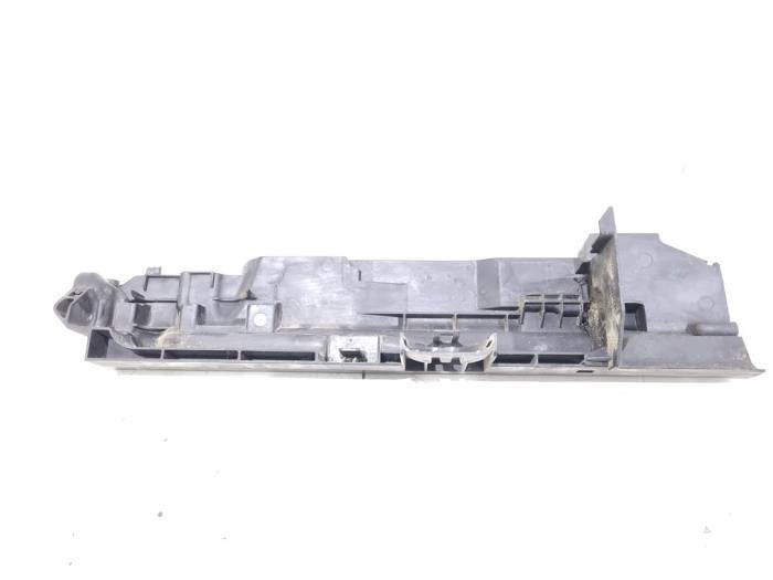 Support (divers) d'un BMW 3-Serie, -, 3 mois de garantie, Utilisé, -