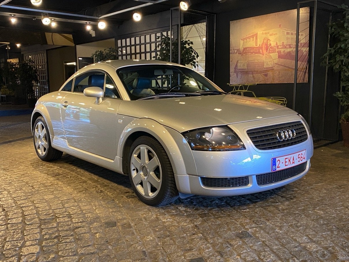 Audi TT 1.8i - Prachte originele staat (bj 1999), Auto's, Voorwielaandrijving, 179 pk, Bedrijf, Handgeschakeld