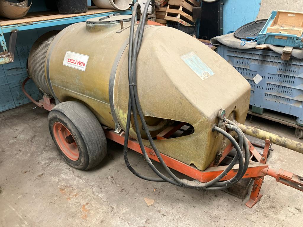Douven spuitmachine, Ophalen, Zo goed als nieuw