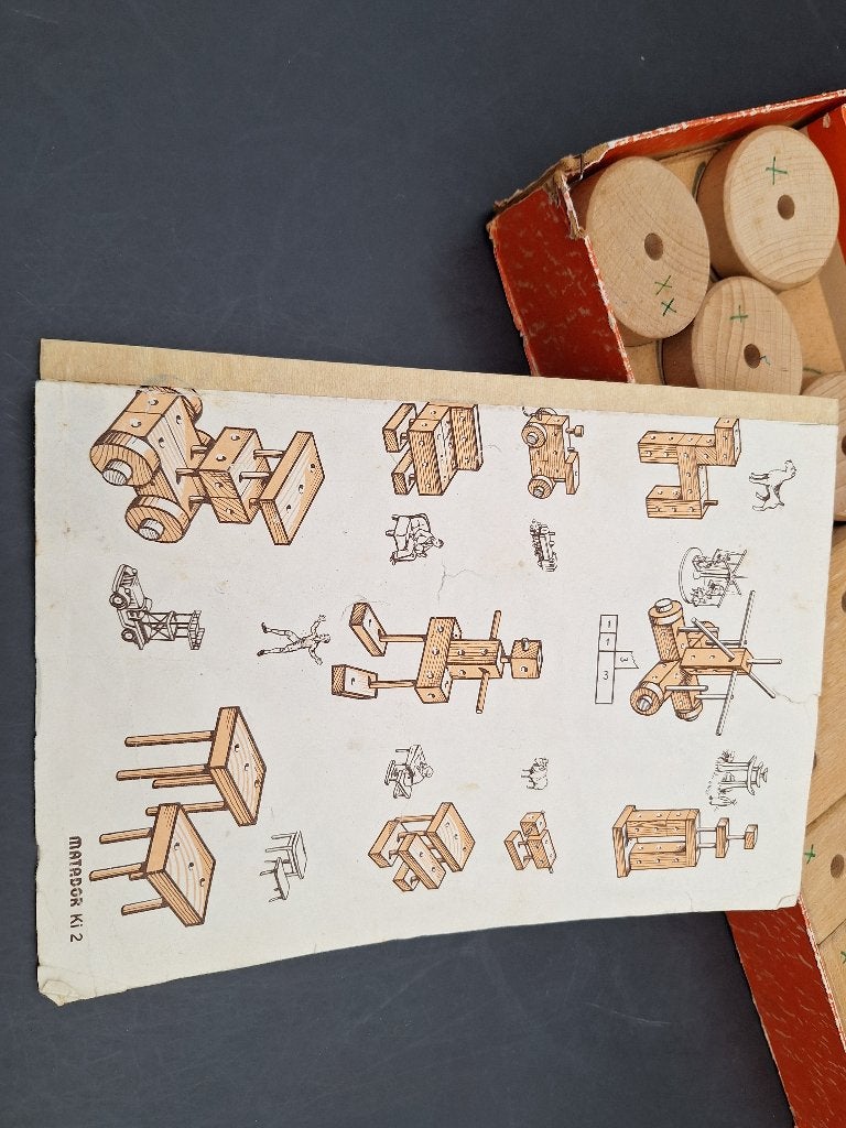 oude Matador doos Korbuly, Ki 2, Enlèvement ou Envoi