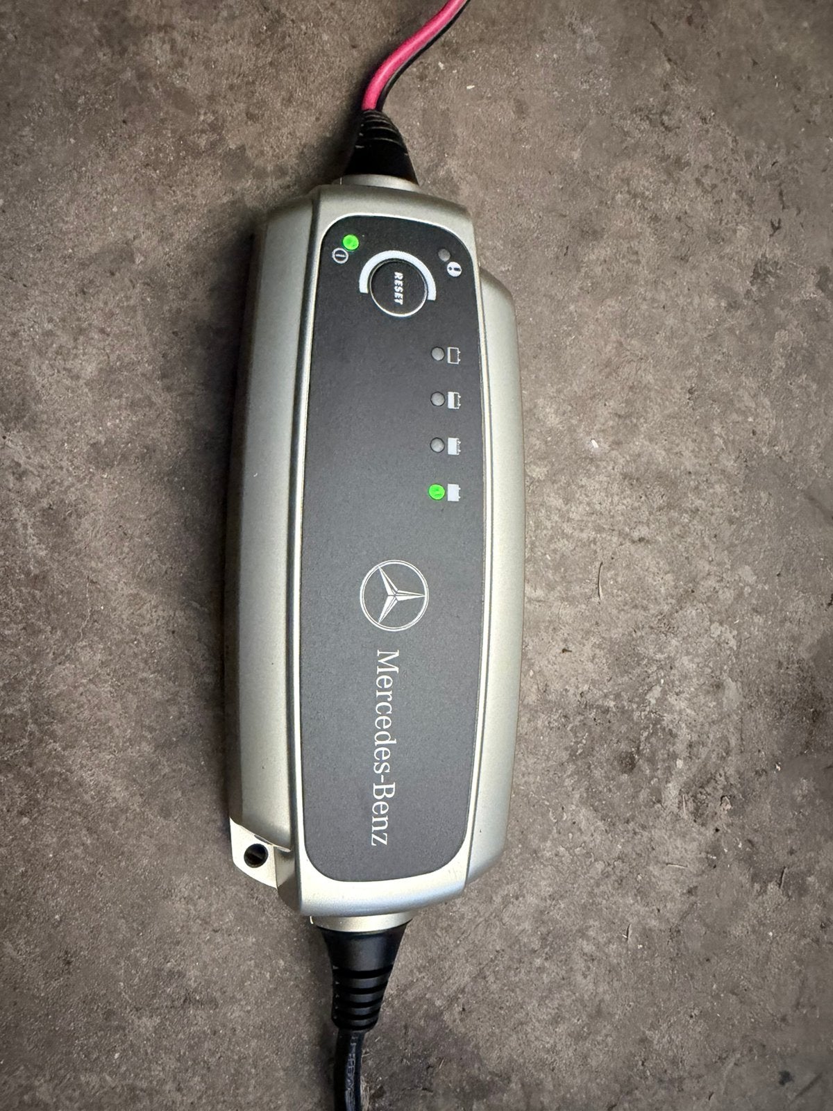 Chargeur/Maintien de batterie MERCEDES, Autos : Pièces & Accessoires, Enlèvement, Mercedes-Benz