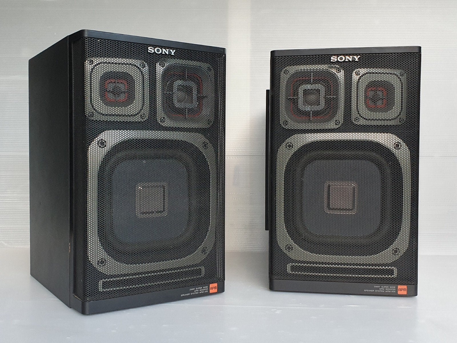 Boîtes Cube des années 80, un classique culte de Sony
Son El, Enlèvement, Comme neuf