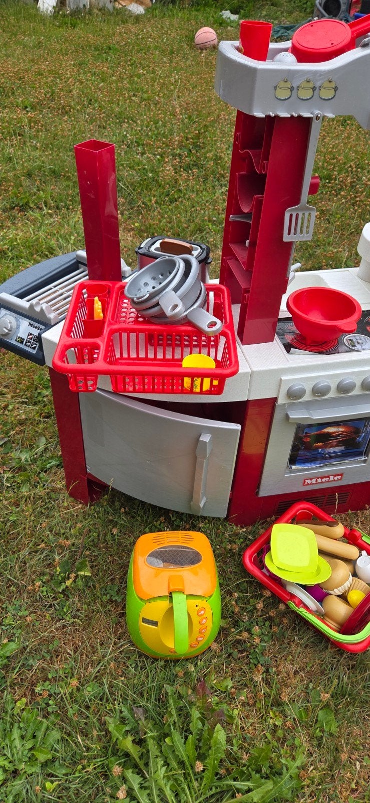 cuisine enfant et accessoires, Enfants & Bébés, Jouets | Jouer aux cuisines, Enlèvement