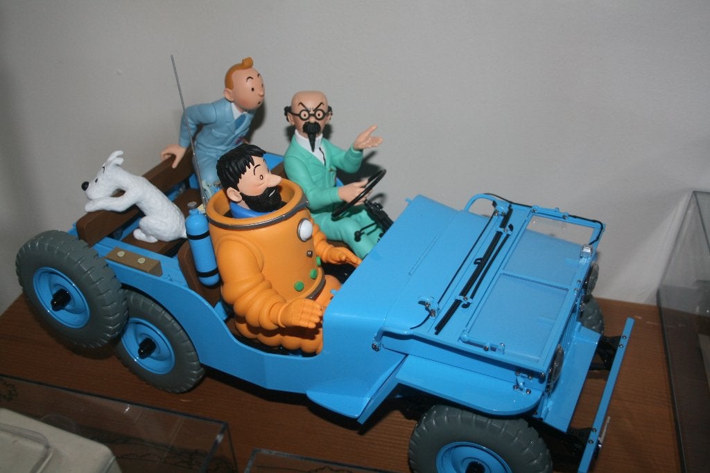 TINTIN JEEP MOULINSART 1/8 PHARES ALLUMER 777 EX, Enlèvement, Neuf