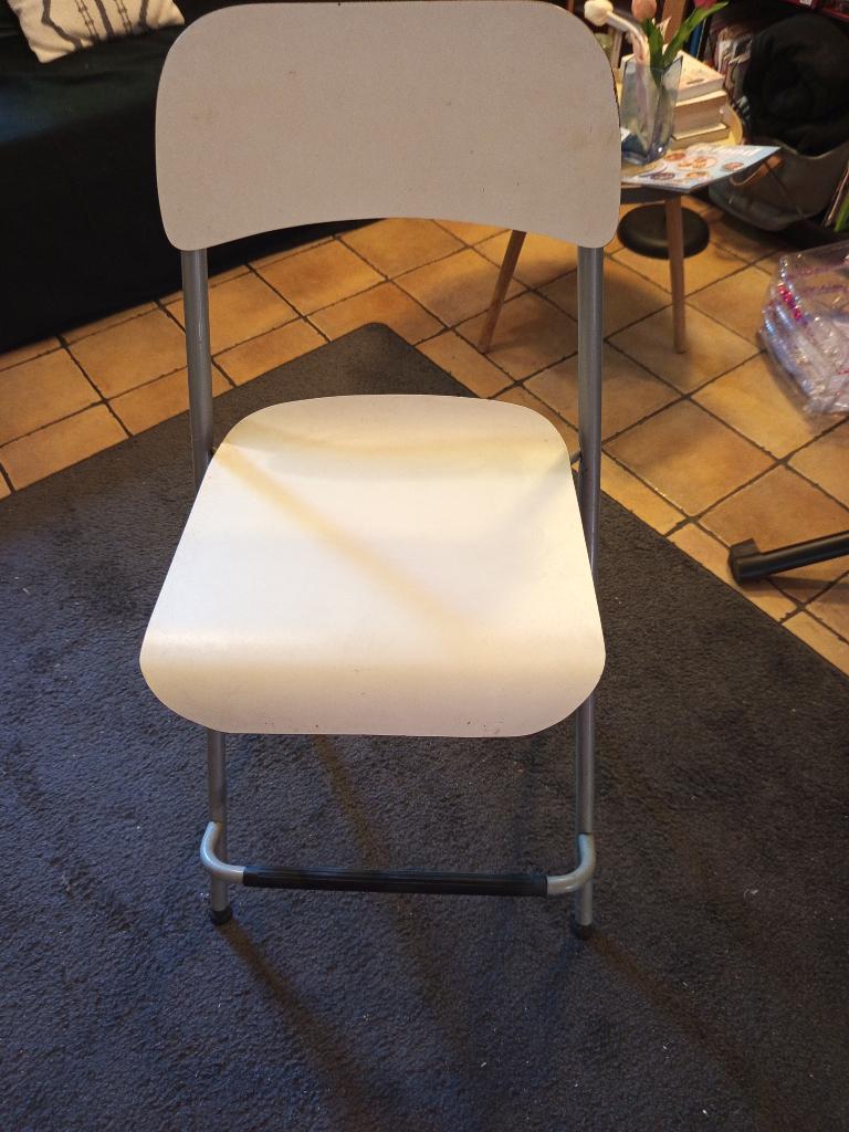 Chaise de bar blanche Ikea, Maison & Meubles, Tabourets de bar, 1 tabouret, Avec repose-pieds, Enlèvement, Utilisé