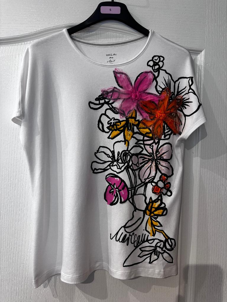 Marccain witte t-shirt met tekening km in heel goede st, Kleding | Dames, T-shirts, Marc cain, Wit, Maat 46/48 (XL) of groter