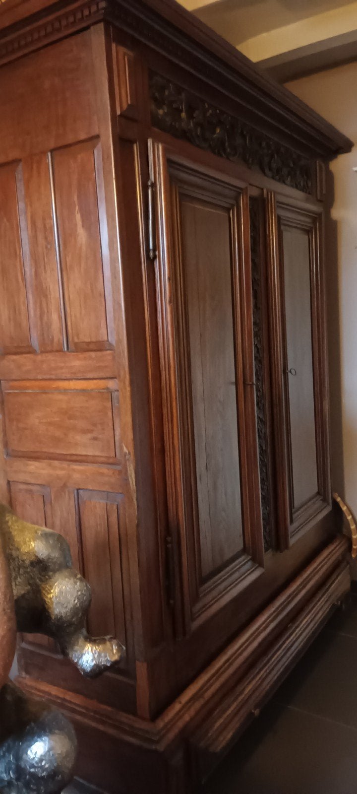 Ancien cabinet de campagne, Enlèvement