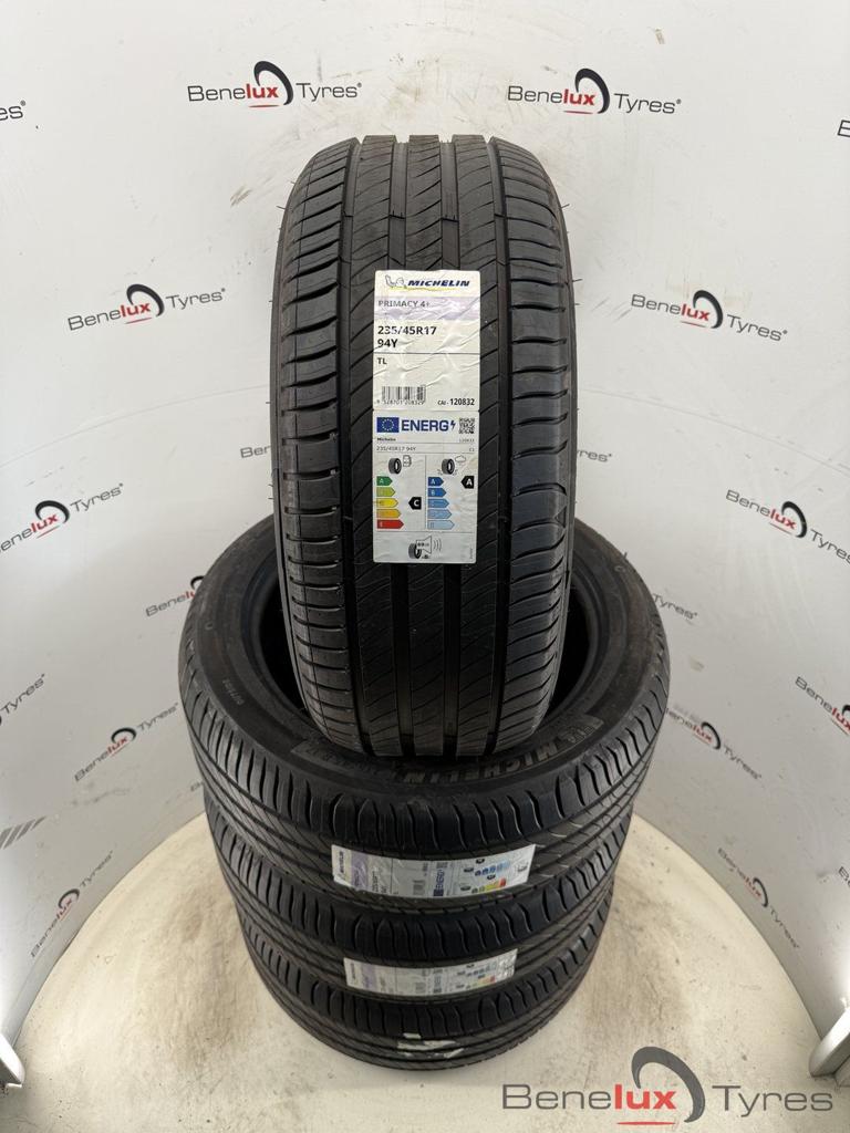 new zomer 235/45R17 Michelin 235/45 R17 235/45/17 2354517, Neuf, -, Véhicule de tourisme, Pneus été