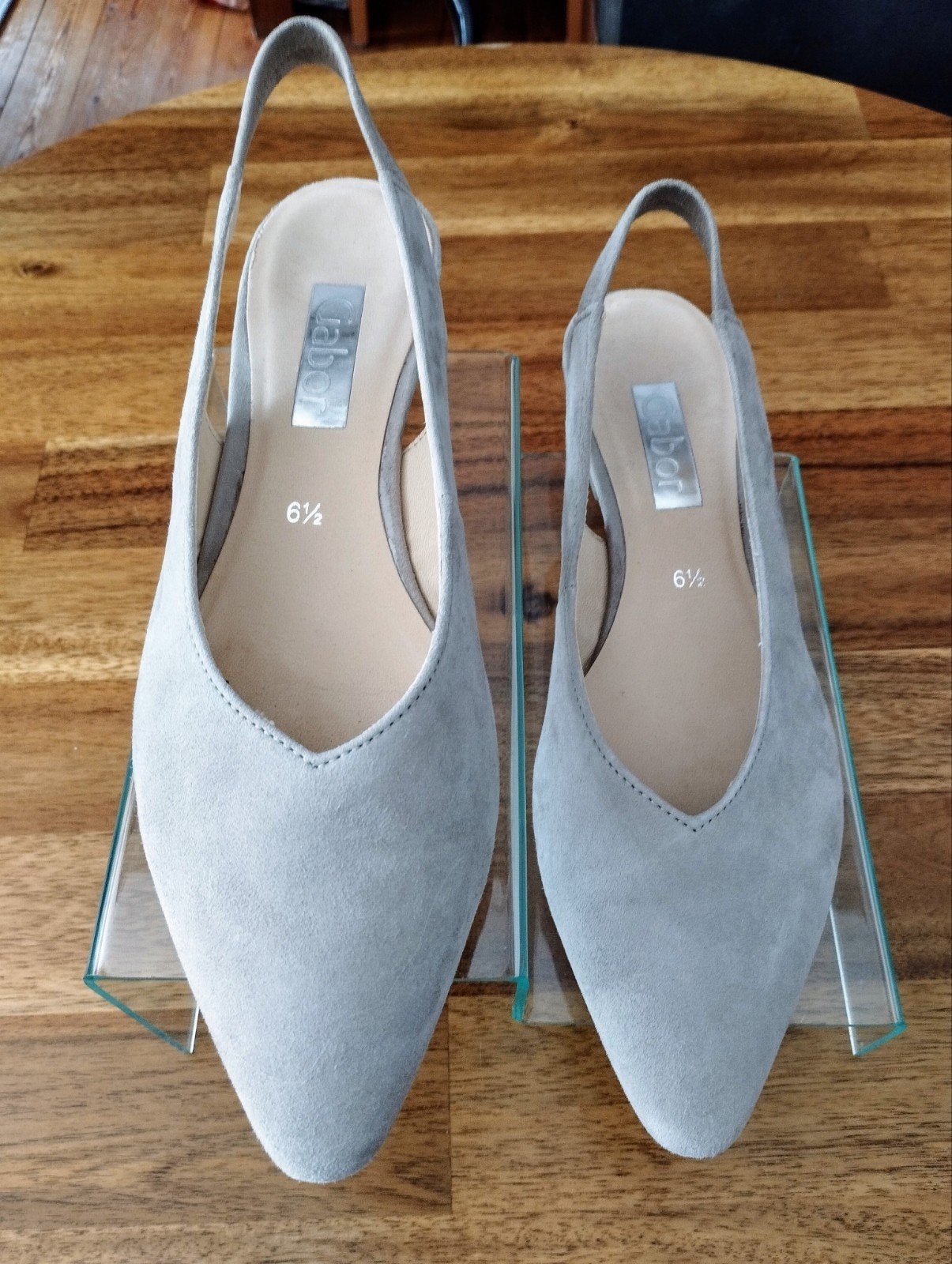 Découpé NEUF GABOR en daim beige taille 39.5/40 valeur 99.95, Vêtements | Femmes, Chaussures, Enlèvement, Beige