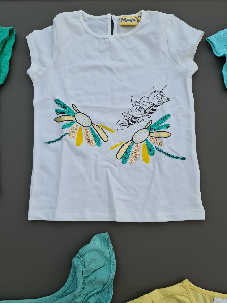 wit t-shirt met bloemen, MAYA, 116, Kinderen en Baby's, Kinderkleding | Maat 116, Ophalen, Zo goed als nieuw