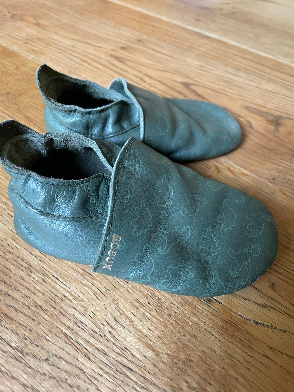 Groene Bobux slofjes / sloefjes met dino’s - maat large, Enlèvement, Porté, Autres couleurs, Pantoufles