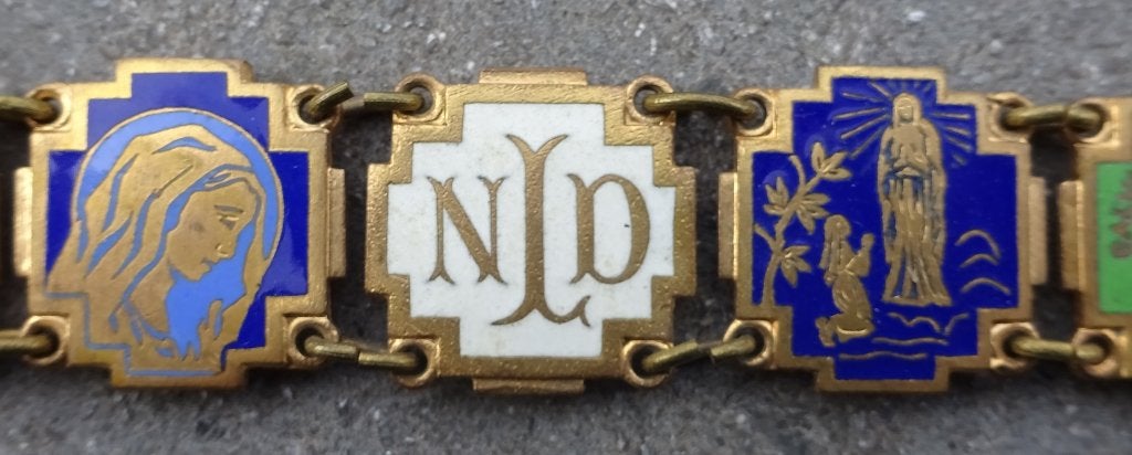 BELGIQUE - PELERINAGE MILITAIRE NLD - BRACELET A PLAQUETTES, Collections, Envoi, Autres, Emblème ou Badge