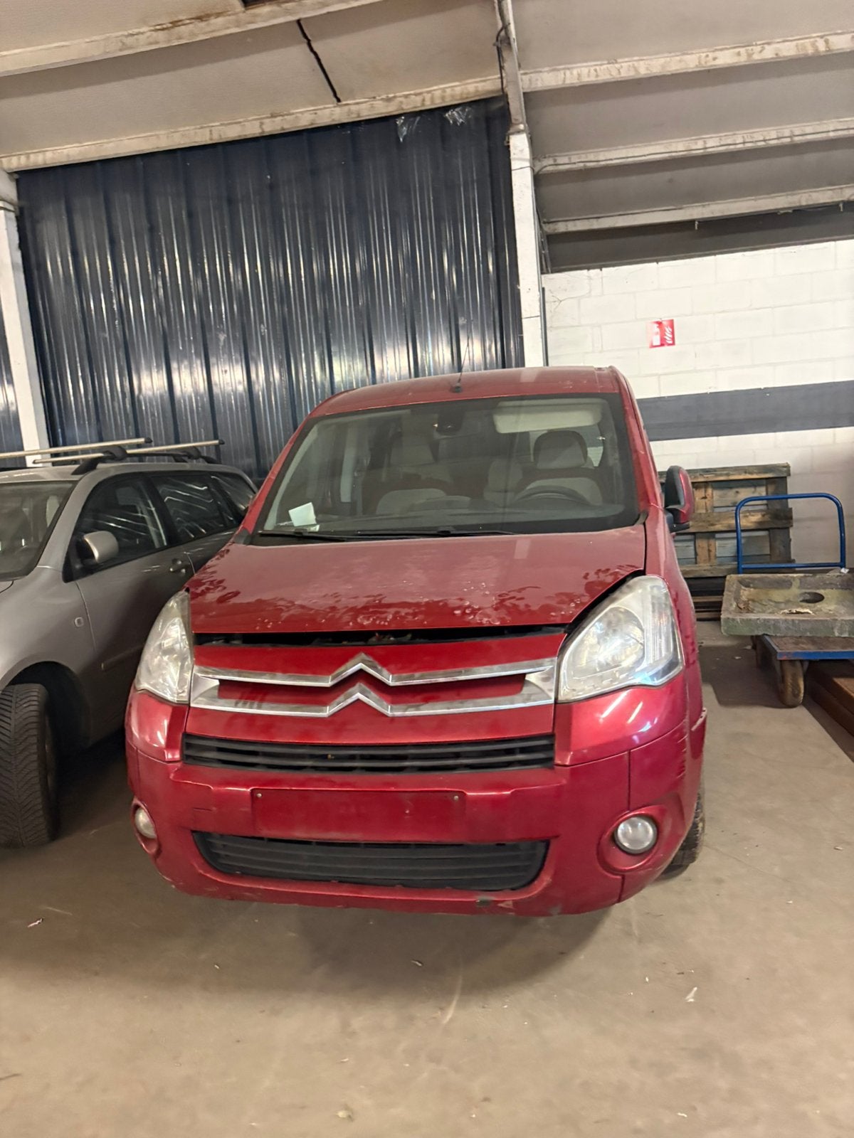 Citroen berlingo voor export, Enlèvement