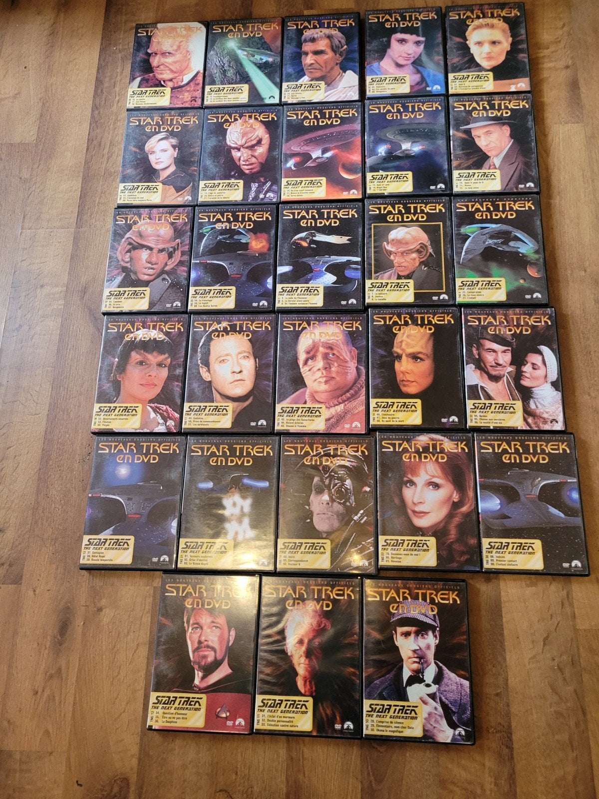 lot 28 dvd star trek génération., Cd's en Dvd's, Gebruikt, Verzenden, Science Fiction en Fantasy, Engels