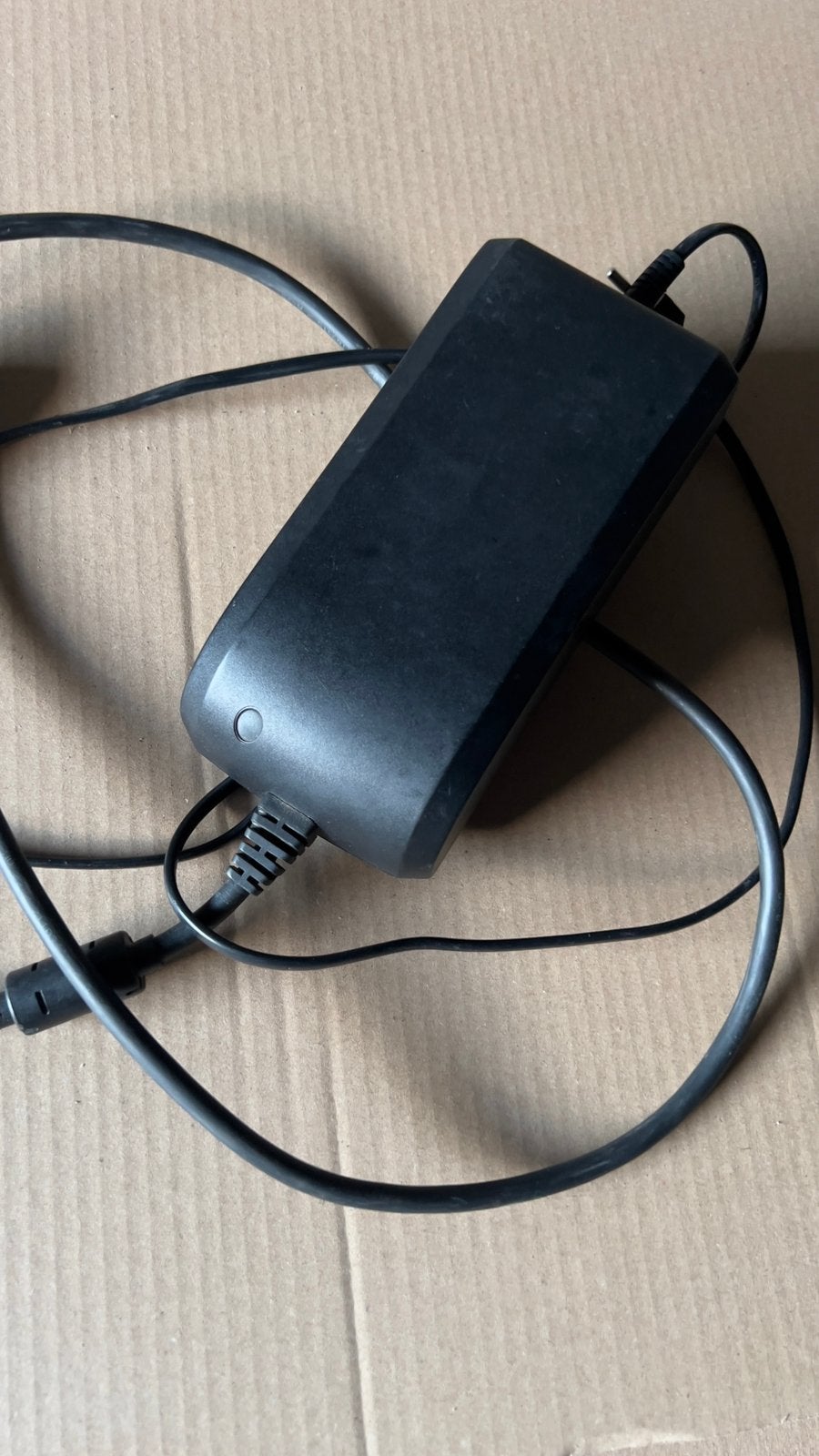 Stromer oplader, Zo goed als nieuw