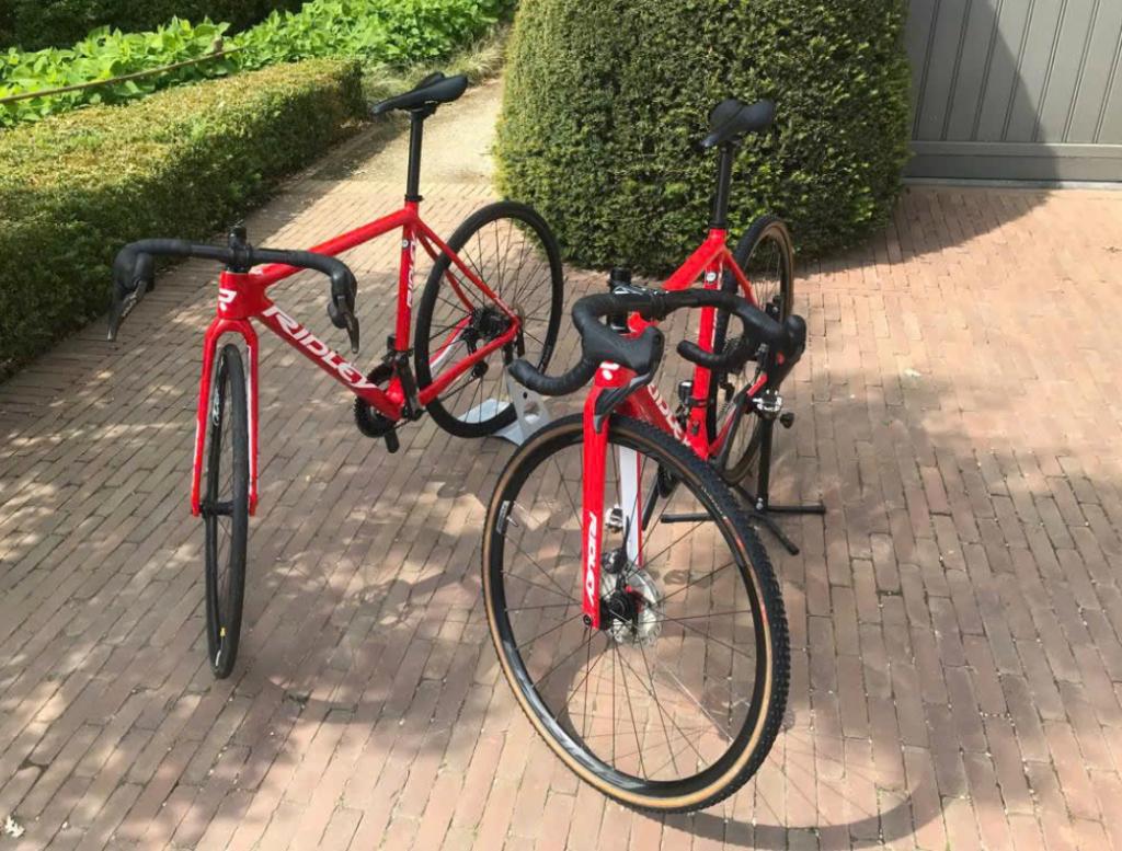 Ridley x-night maat 48 (2stuks), Autres marques, 10 à 15 vitesses, Comme neuf, Enlèvement
