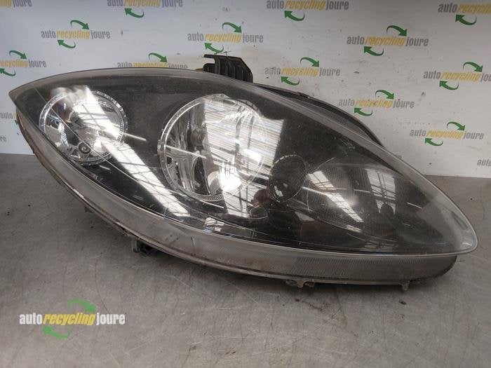 Phare droit d'un Seat Altea, Autos : Pièces & Accessoires, Éclairage, -, -, 3 mois de garantie, Utilisé