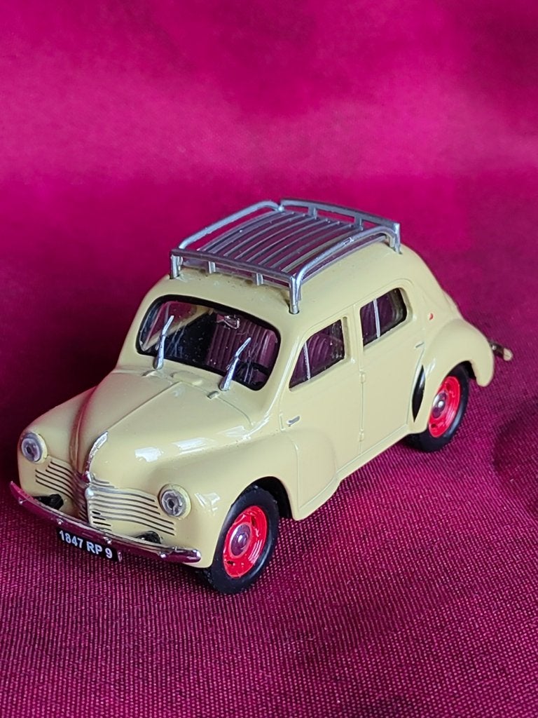 Voiture miniature Renault 4CV beige, Collections, Envoi, Neuf