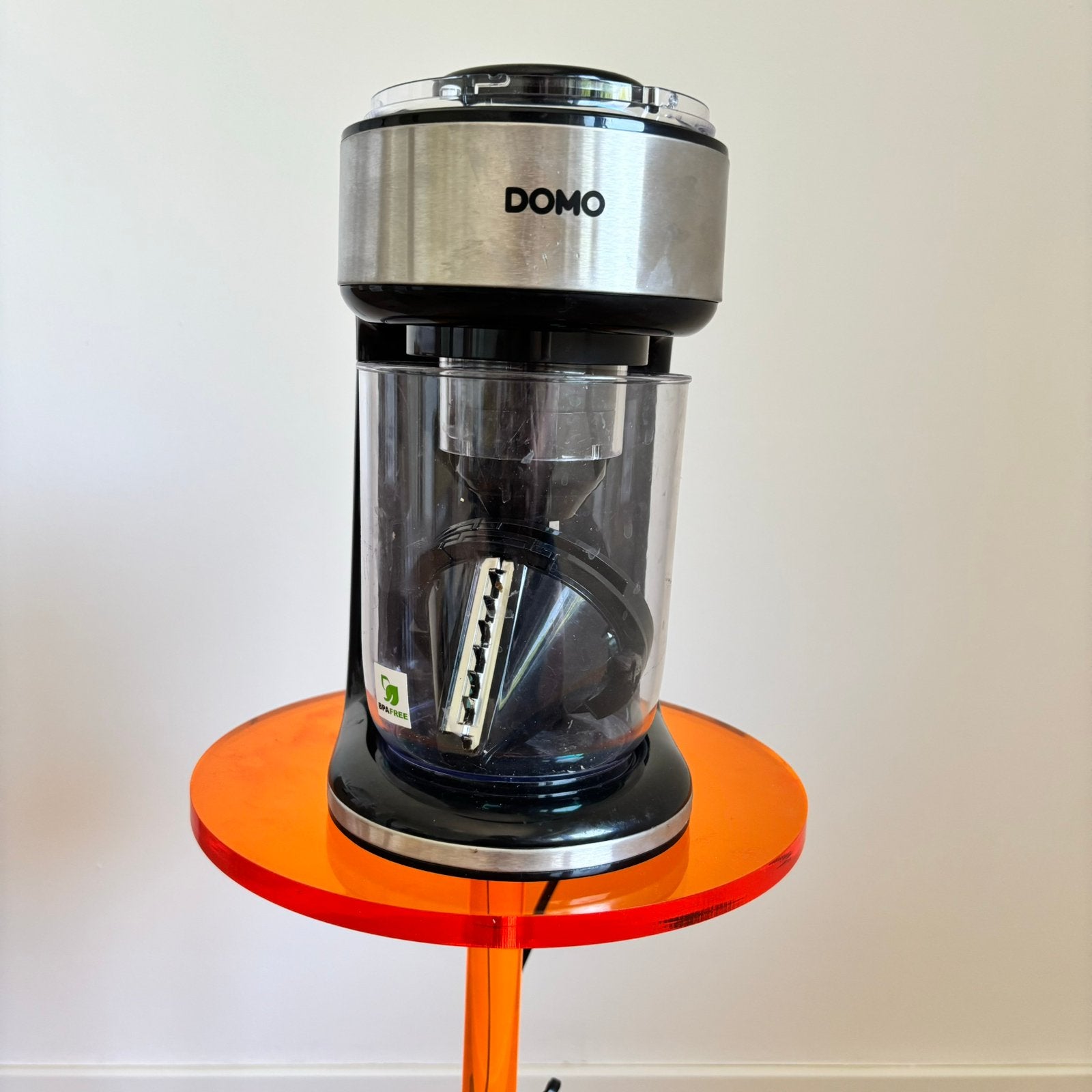 DOMO elektrische spiraalsnijder, Elektronische apparatuur, Ophalen of Verzenden, Gebruikt, Vaatwasserbestendig