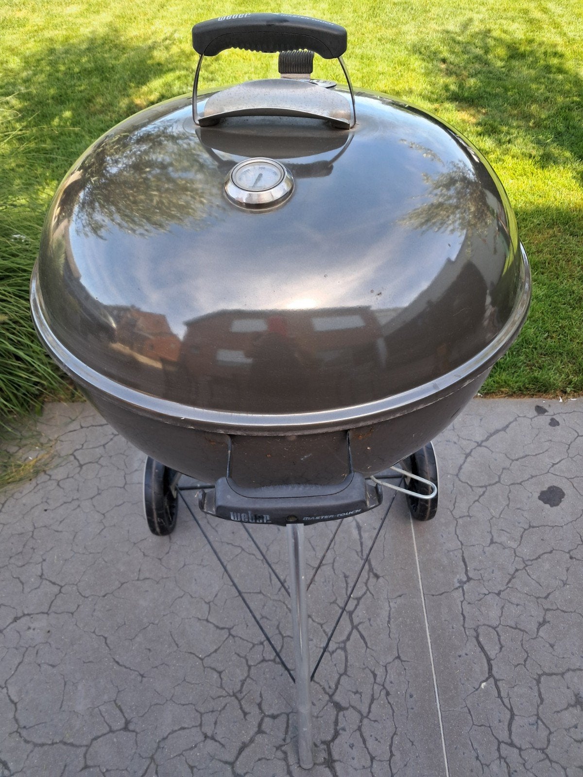 weber BBQ., Ophalen